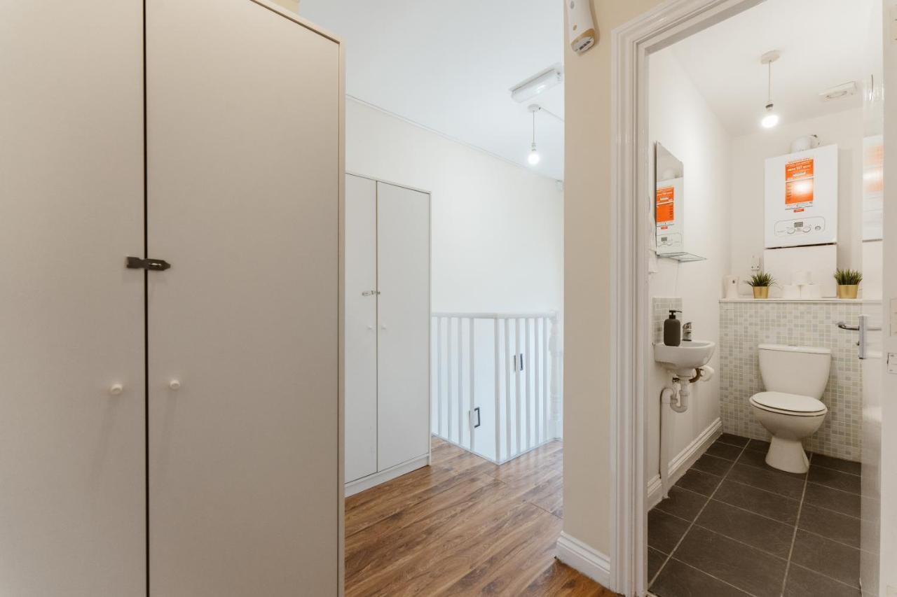 Mile End Rooms 57A Londra Esterno foto
