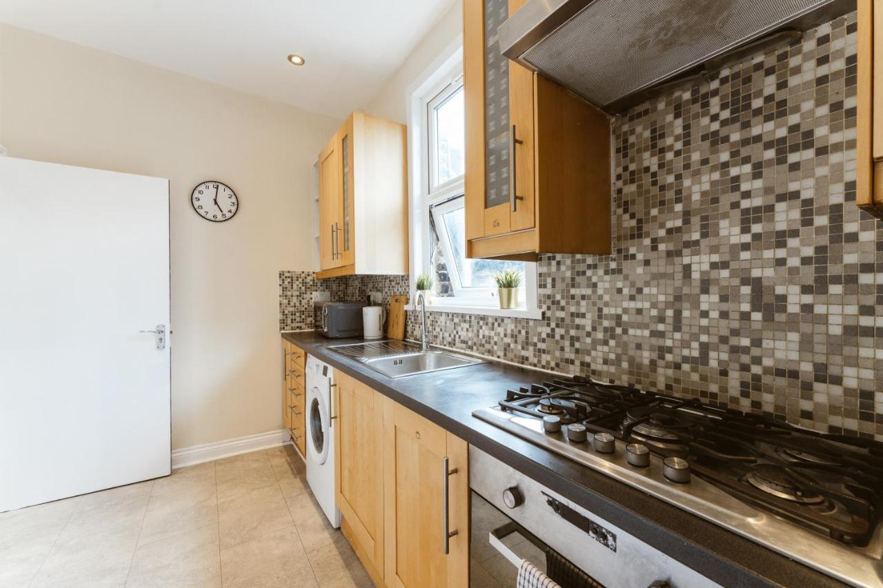 Mile End Rooms 57A Londra Esterno foto