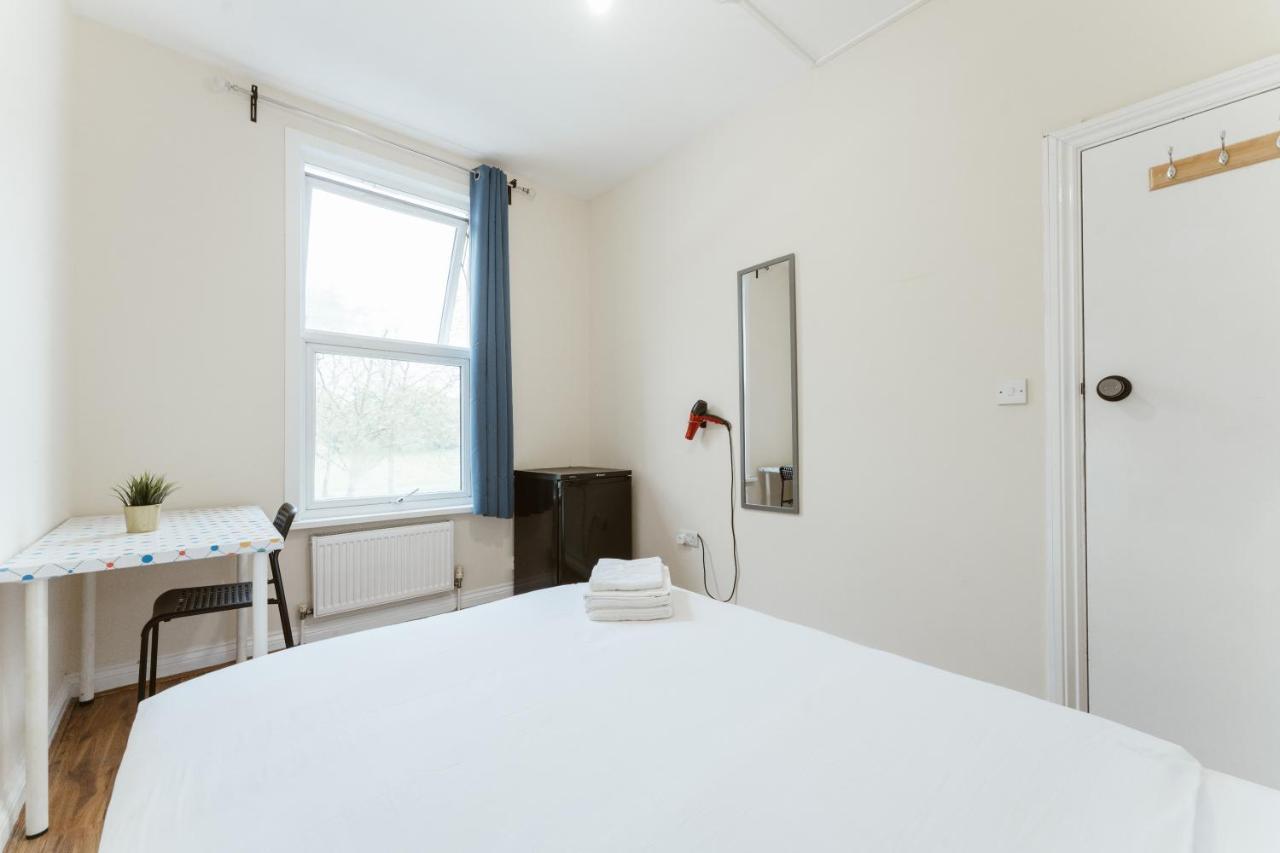 Mile End Rooms 57A Londra Esterno foto