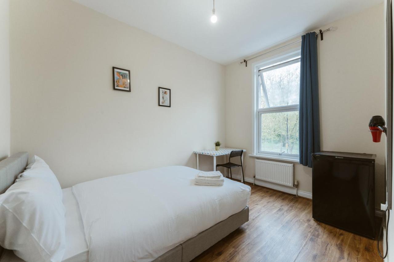 Mile End Rooms 57A Londra Esterno foto