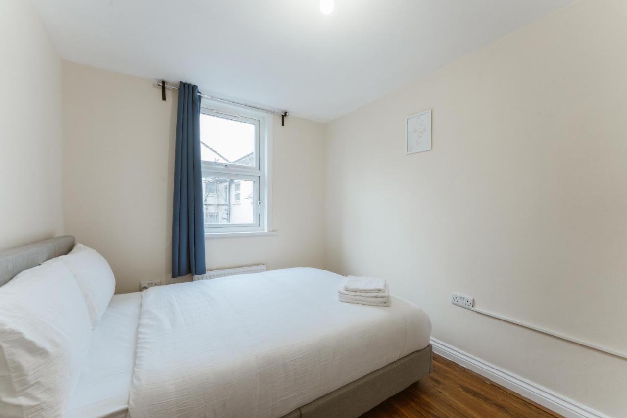 Mile End Rooms 57A Londra Esterno foto